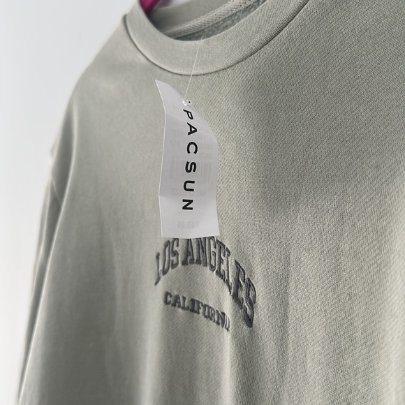 Crewneck 💚🤍 - Picture 4 of 5